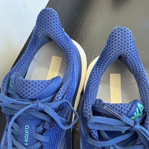 HOKA Clifton 9 men’s size 9 running shoes, navy blue & aqua neakers - Picture 6 of 7